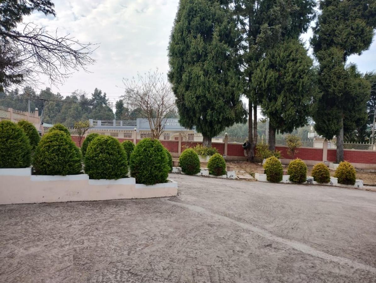 Hotel Castle Residency Shillong Esterno foto