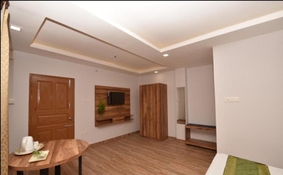 Hotel Castle Residency Shillong Esterno foto